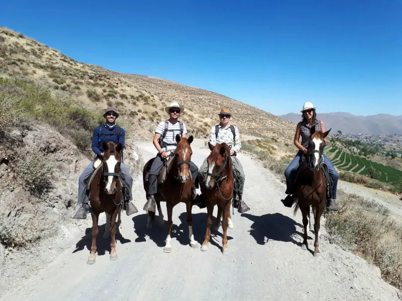 Eine Gruppe von Reitern in Arequipa Peru