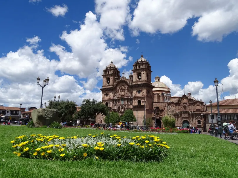 Der zentrale Platz in Cusco, peru, mit der Kathedrale
