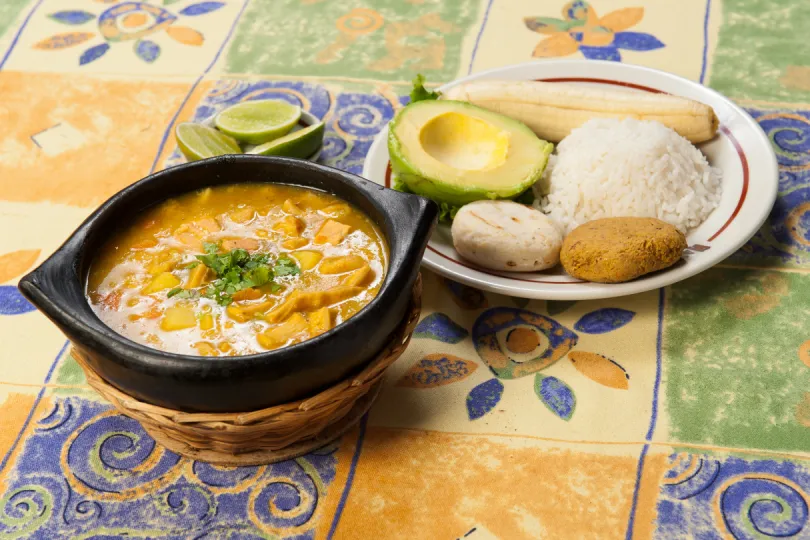 Die Kolumbianische Küche darf bei Reisen nach Kolumbien nicht fehlen 