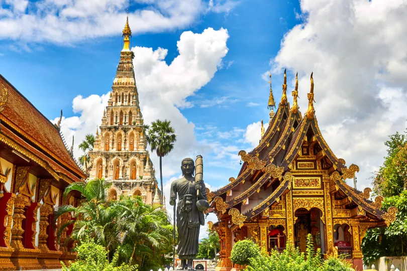 Thailand mit Kindern: Erkunden Sie bunte Tempel