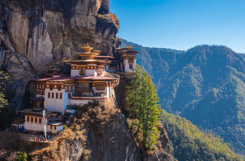 Aussicht auf ein traditionelles Gebäude in Bhutan