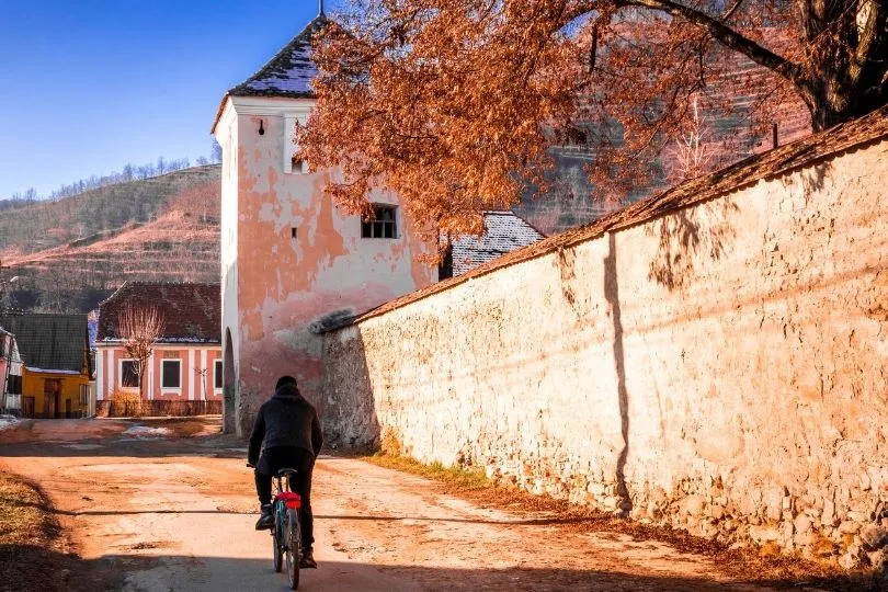 Mit dem Fahrrad durch verwunschene Dörfer bei der Rumänien Rundreise