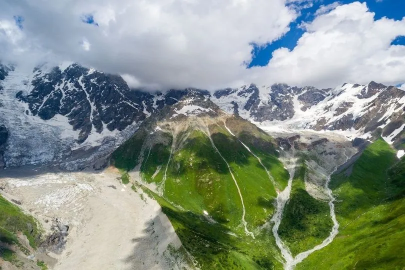 Highlight der Georgien Rundreise: Wandern am Gletscher