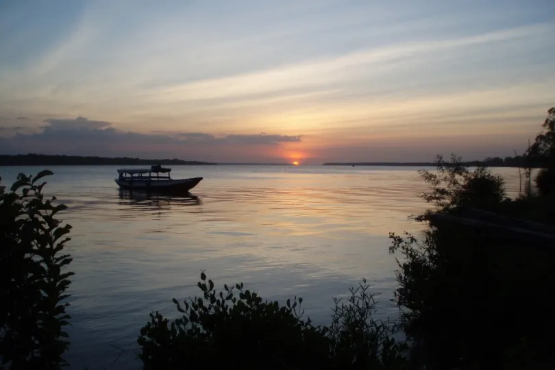 Boot und Sonnenuntergang