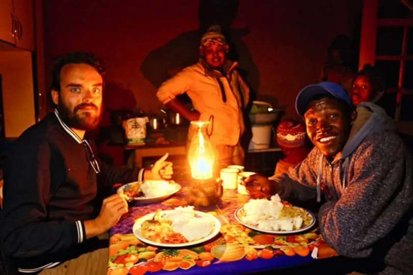 Abendessen bei einer Familie in Lesotho