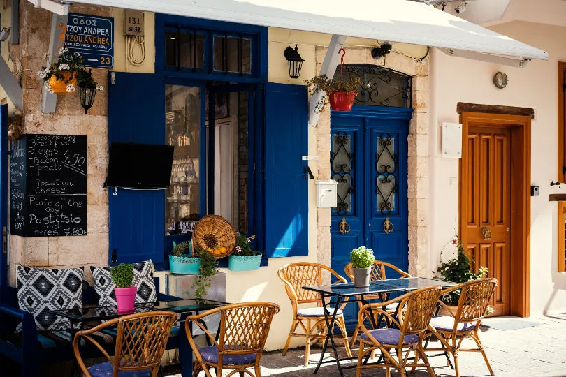 Ein liebevoll eingerichtetes Restaurant in Kreta