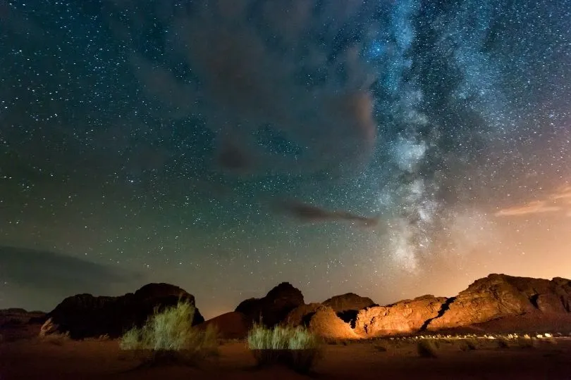 Magisch: Sternenhimmel in Wadi Rum bei der Jordanien Familienreise