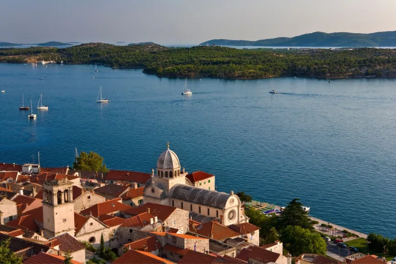 Sie besuchen Sibenik auf Ihrer Mietwagenreise durch Koratien