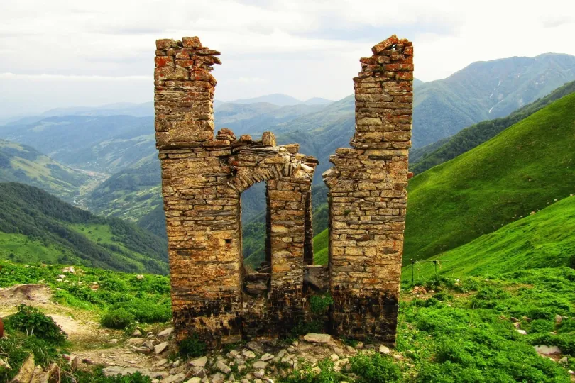 Steinige Ruine in Georgien