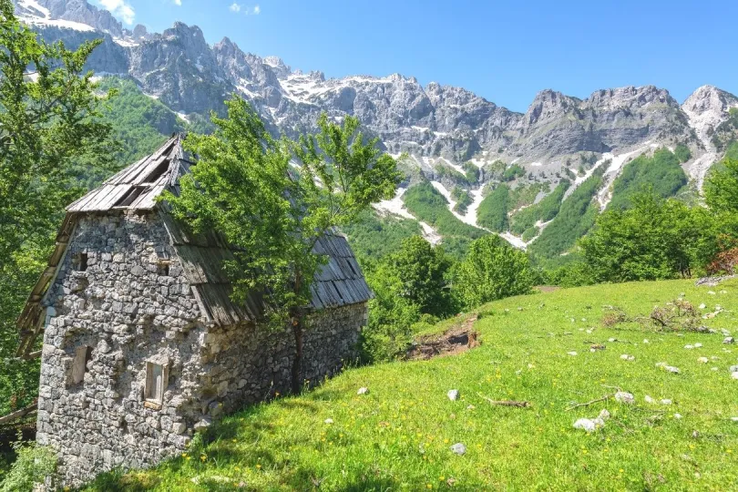 Wandern im Valbona Tal in Albanien