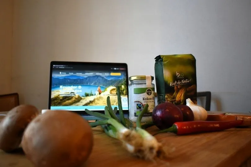 Die Zutaten für den Kochkurs live aus Ecuador
