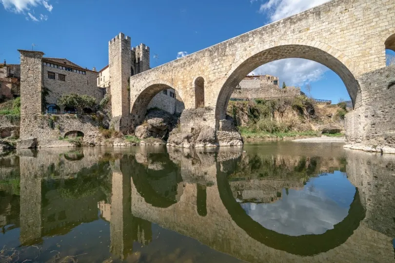 Romantische Brücke in Spanien