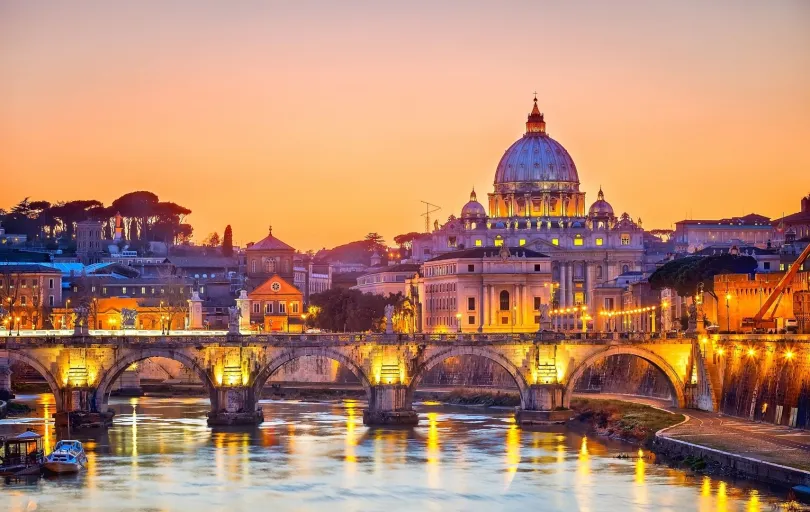 Wie wäre es mit einem Zwischenstopp in Rom bei der Zugfahrt nach Sizilien?