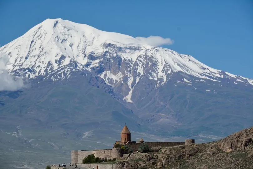 Highlight: Der Blick auf den Vulkan an der Grenze zwischen Armenien und der Türkei