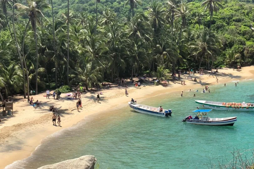 Strand im Parque Tayrona in Kolumbien