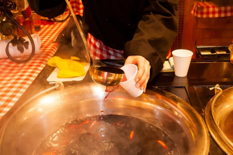 Der krönende Abschluss eines Wintertages in Rumänien: Hausgemachter Glühwein