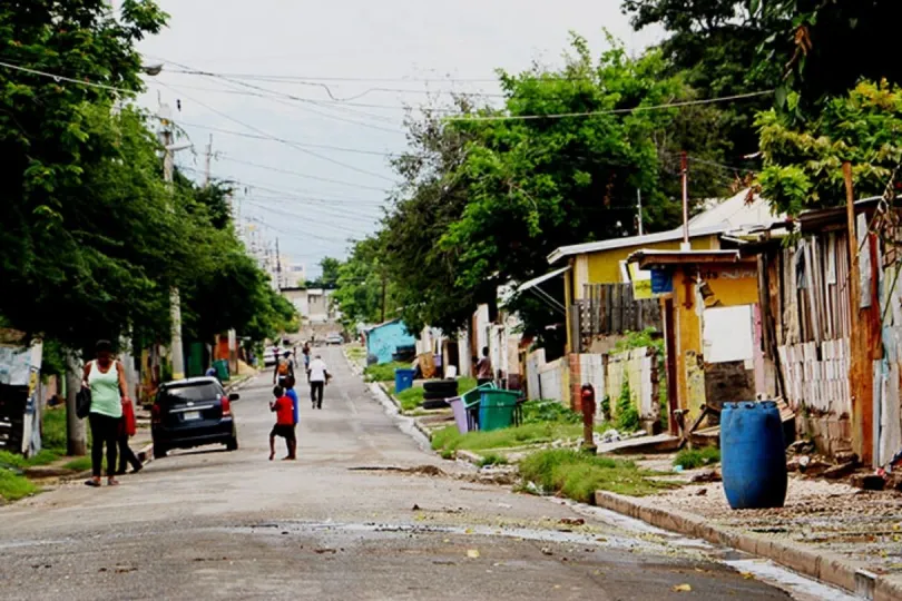 Straße in Trenchtown, Jamaika