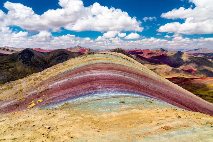 Alternativer Rainbow Mountain in Peru