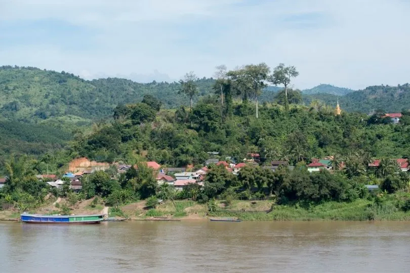 Der Mekong fließt durch Thailand und Laos