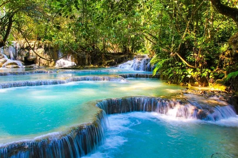 Wunderschöner Wasserfall in Laos