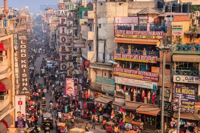 Gewusel auf dem Bazar in Neu Delhi