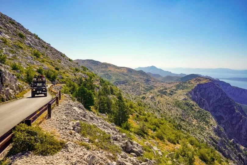 In Kroatien gelangst du mit dem Auto an abgelegene Orte