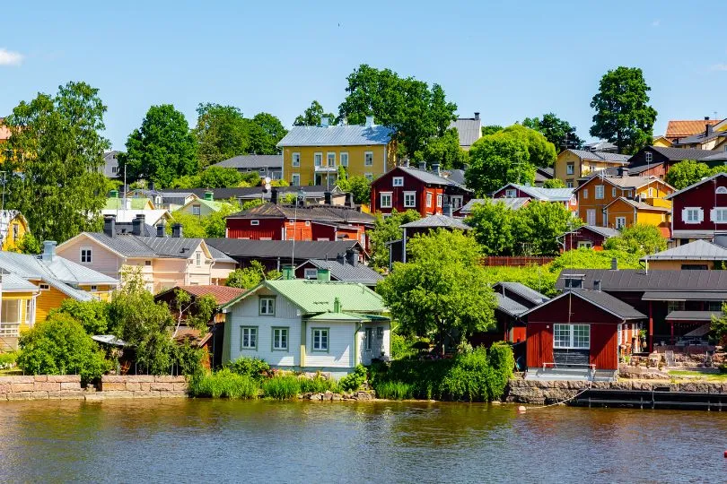 Süßes Dorf Porvoo in der Nähe von Helsinki