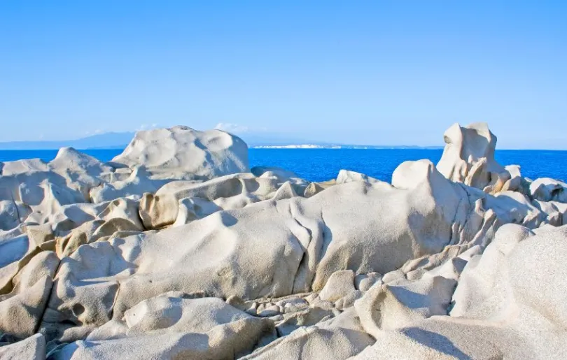 Felsformationen am Capo Testa im Norden Sardiniens