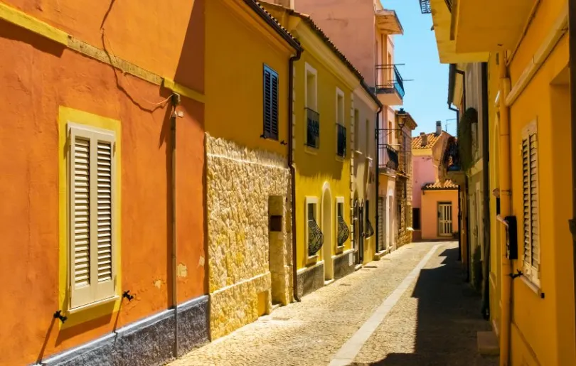 Olbia ist die größte Stadt in Sardiniens Norden und trotzdem idyllisch