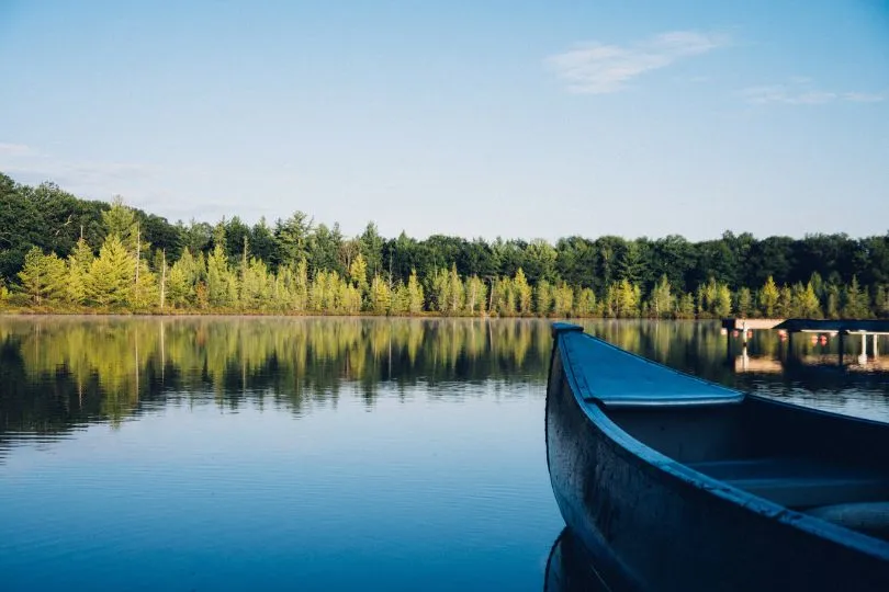 Finnlands Seen laden dich und deine Familie zum Baden ein 