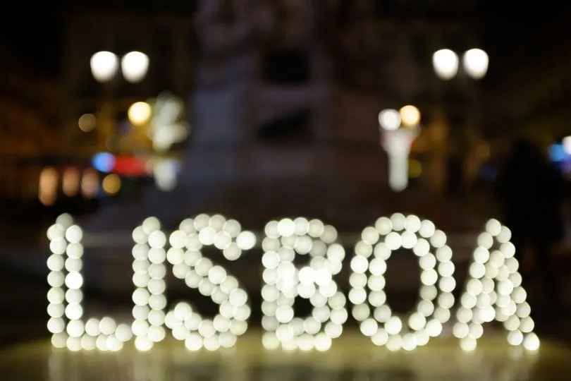 LED-Text mit Lisboa