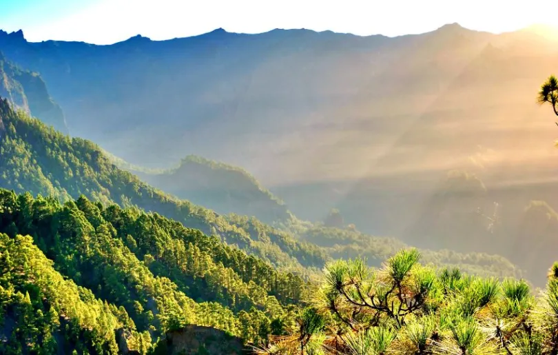 Wunderschöne Aussichten: Caldera de Tuburiente auf der Kanarischen Insel La Palma