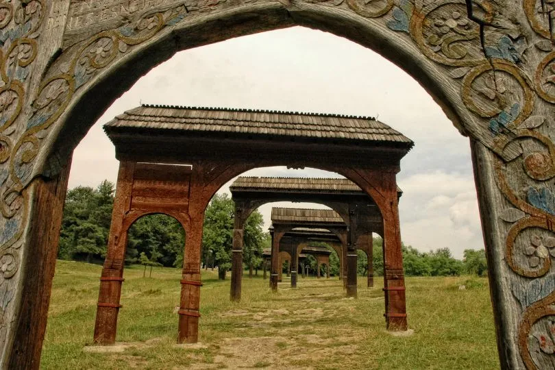 Ein Szekler Tor in Rumänien