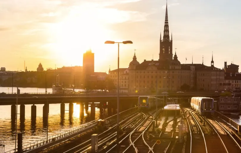 Anfahrt auf Stockholm mit dem Zug