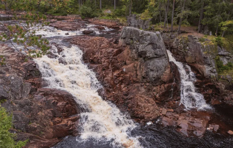 Schweden Familienreise Wasserfall