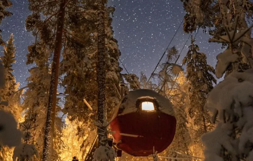 Verbringe eine atemberaubende Nacht unter den Sternen Schwedens