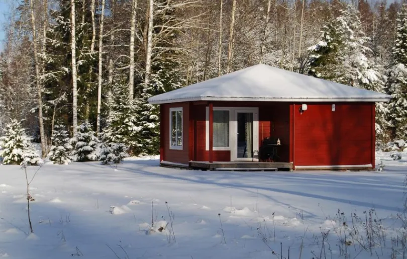 Erkunde Tived auf deiner Winterreise durch Schweden