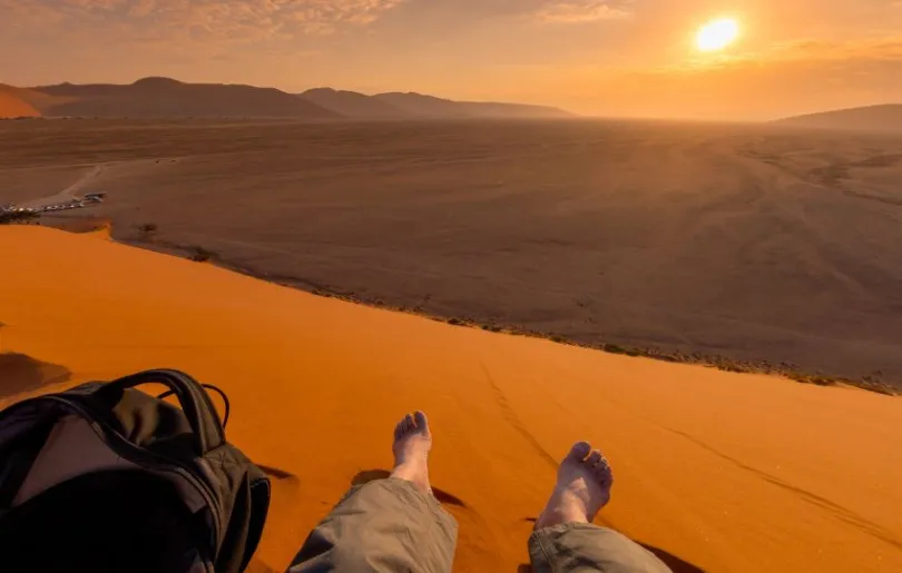 Absolut sehenswert: Der Sonnenuntergang in Namibias Wüste