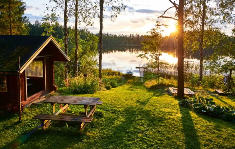 Sauna am See in Finnland