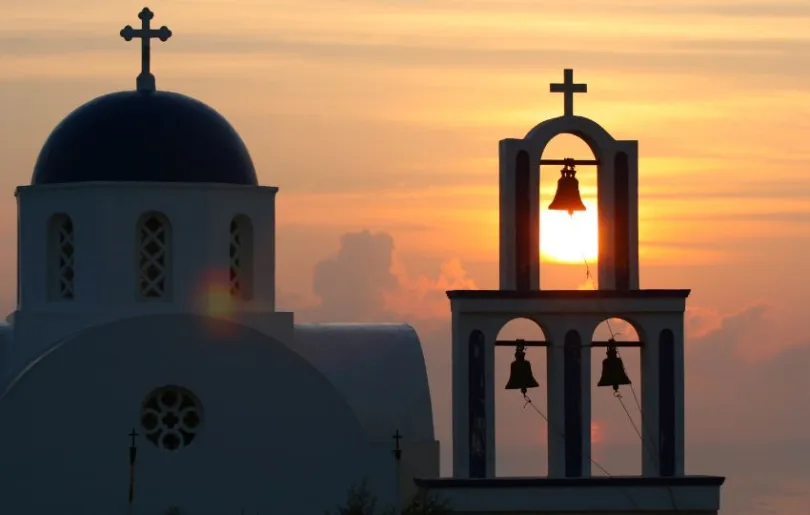 Entdecke wunderschöne Sonnenuntergänge auf deiner Inselhopping Reise durch Griechenland