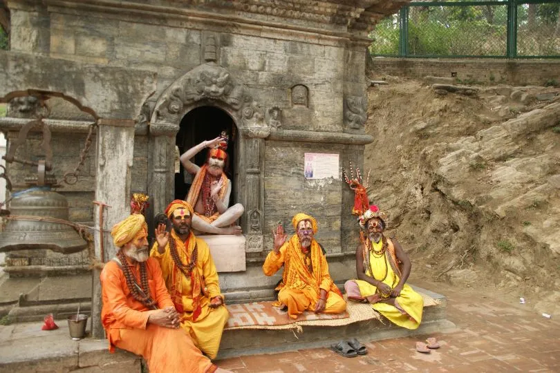 Entdecke traditionelle Mönche bei deiner Nepal Highlight Tour