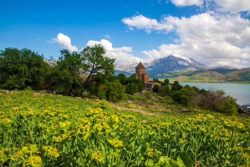 Blaue Perle in Armenien