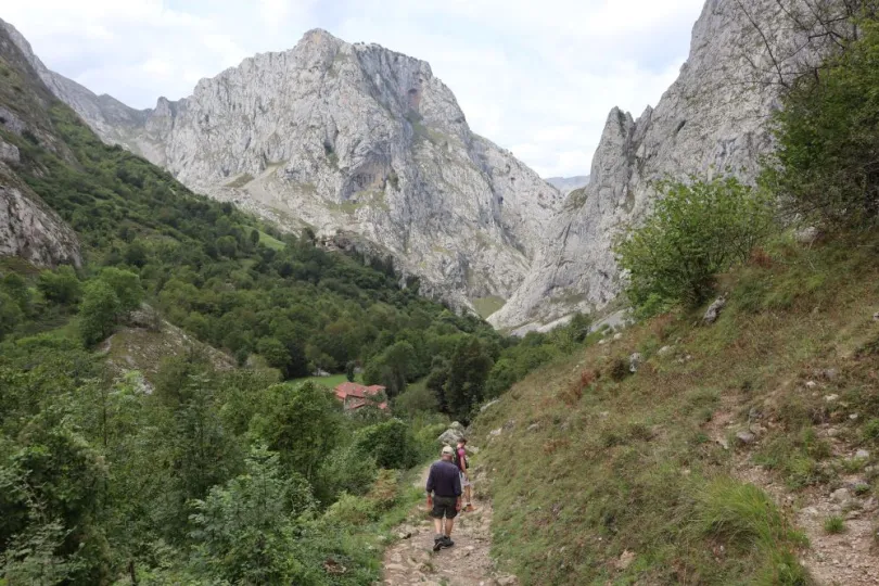 Bulnes-wandern-Asturien