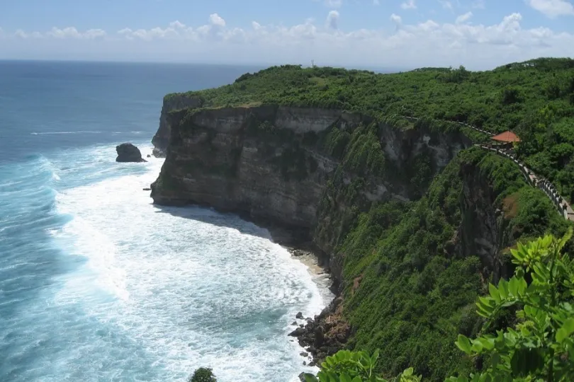 Uluwatu Strand Aussicht in Indonesien.