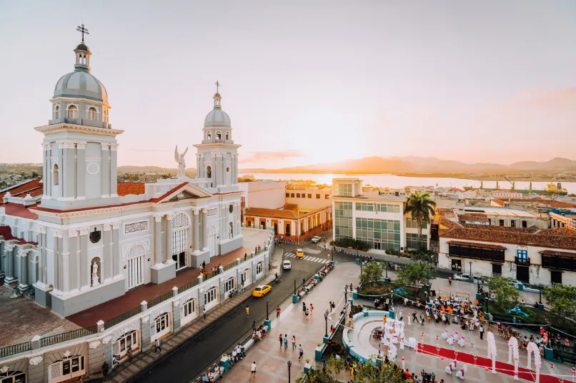 Luftaufnahme auf Santiago de Cuba, Kuba.