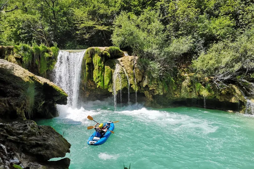 Rafting.