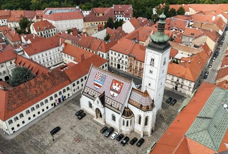 Flug nach Kroatien - Kirche in Zagreb.