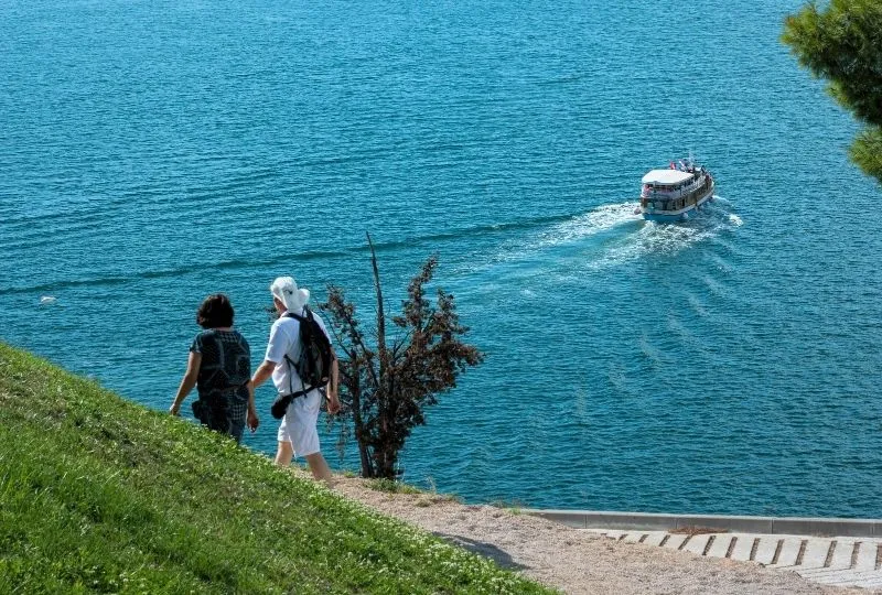 Touristen in Kroatien.