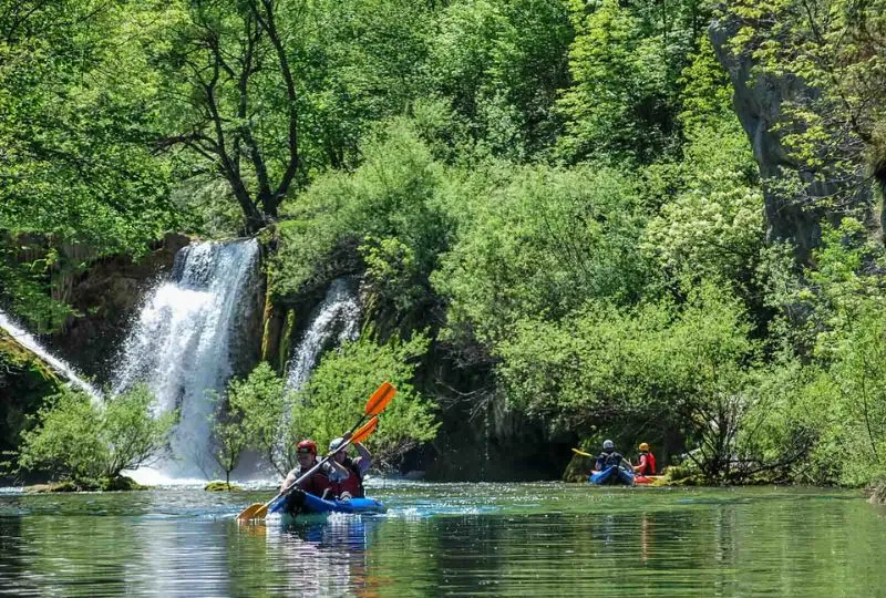 Kroatien Inselhuepfen - Kajaking.