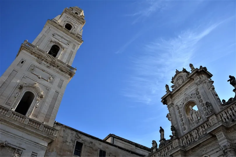 Die Altstadt von Lecce mit Barok Architektur in Italien, Apulien.